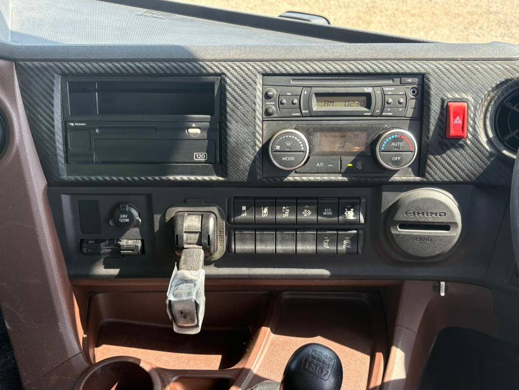 日野プロフィアダンプ大型（10t）[写真21]