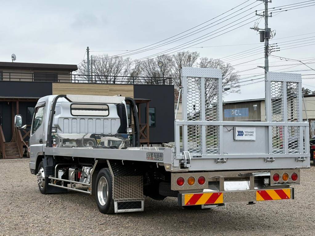 三菱ふそうキャンターセーフティローダー小型（2t・3t）[写真02]