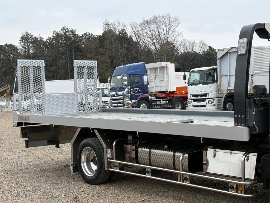 三菱ふそうキャンターセーフティローダー小型（2t・3t）[写真05]