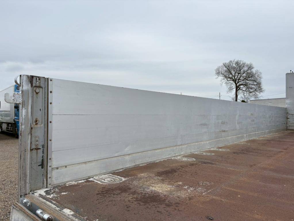 日野レンジャーアルミブロック増トン（6t・8t）[写真09]