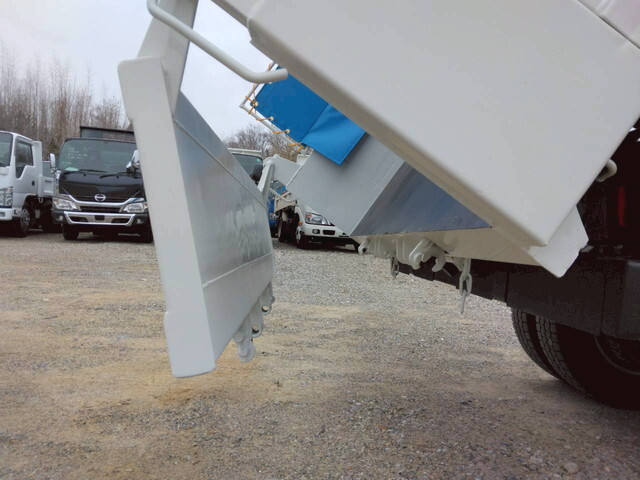 いすゞエルフダンプ小型（2t・3t）[写真15]