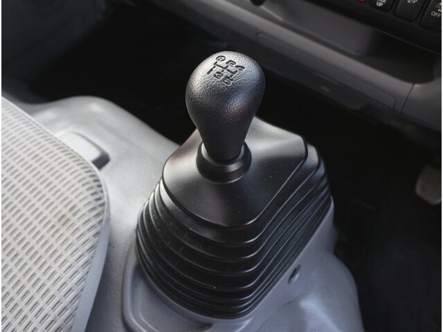 日野デュトロセルフクレーン4段小型（2t・3t）[写真21]