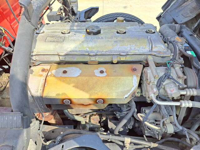 三菱ふそうキャンタークレーン付小型（2t・3t）[写真13]