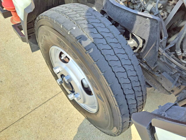 三菱ふそうキャンタークレーン付小型（2t・3t）[写真14]