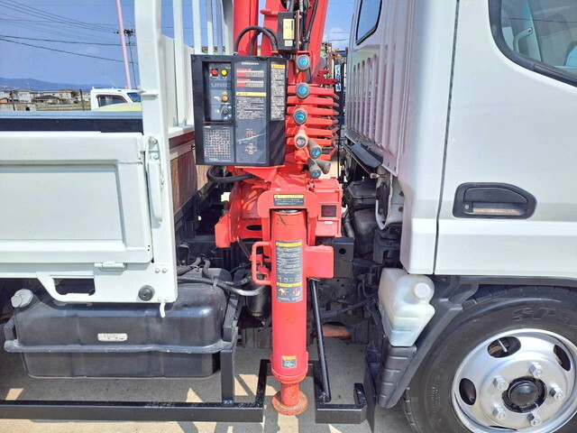 三菱ふそうキャンタークレーン付小型（2t・3t）[写真18]