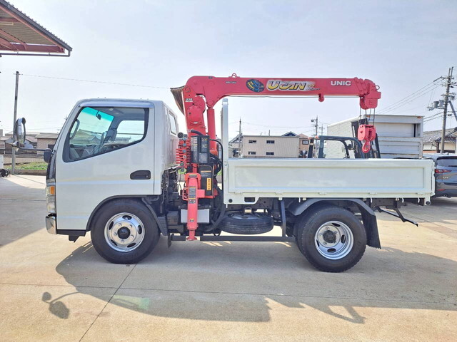 三菱ふそうキャンタークレーン付小型（2t・3t）[写真07]