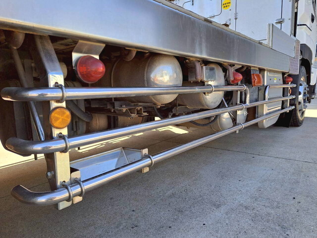 いすゞギガ回送車大型（10t）[写真22]