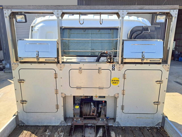 いすゞギガ回送車大型（10t）[写真26]