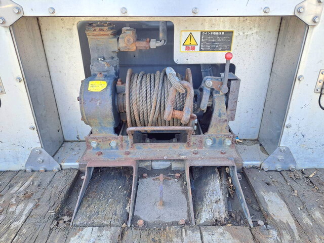 いすゞギガ回送車大型（10t）[写真27]