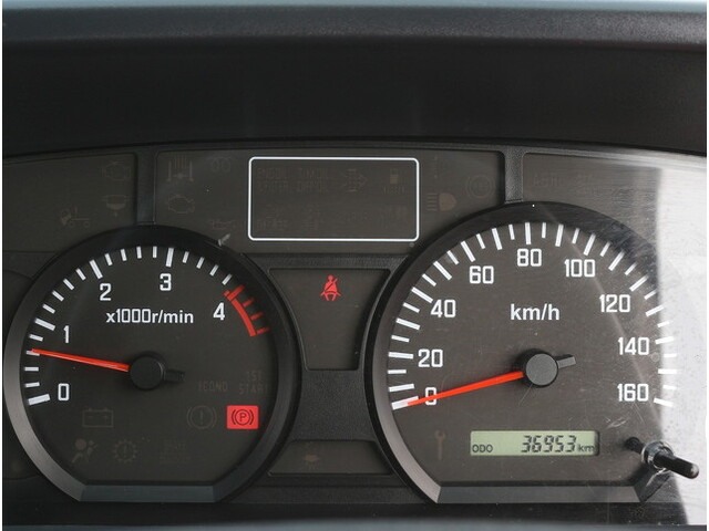 いすゞエルフ高所作業車小型（2t・3t）[写真23]