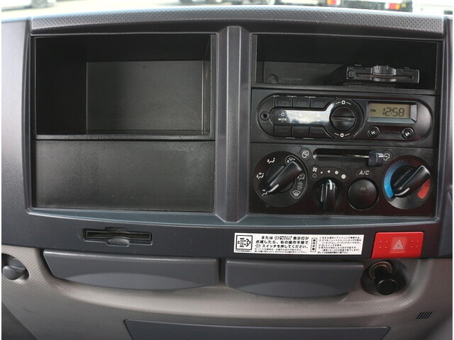 いすゞエルフ高所作業車小型（2t・3t）[写真26]