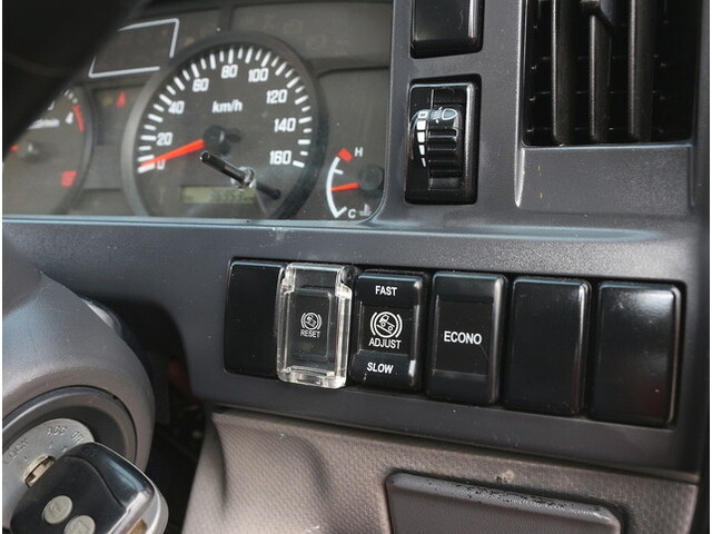 いすゞエルフ高所作業車小型（2t・3t）[写真28]