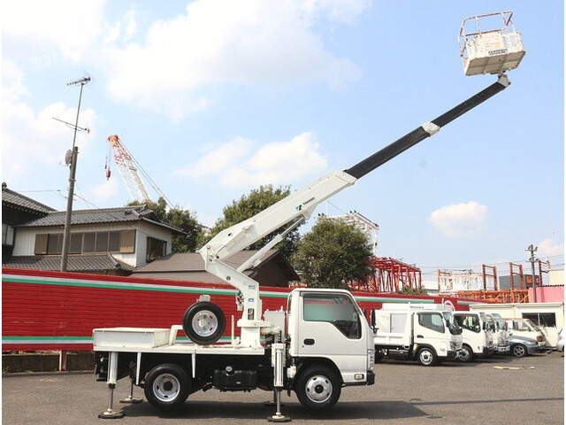 いすゞエルフ高所作業車小型（2t・3t）[写真06]