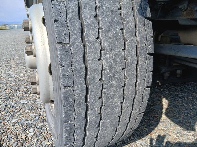 いすゞギガアルミブロック大型（10t）[写真39]