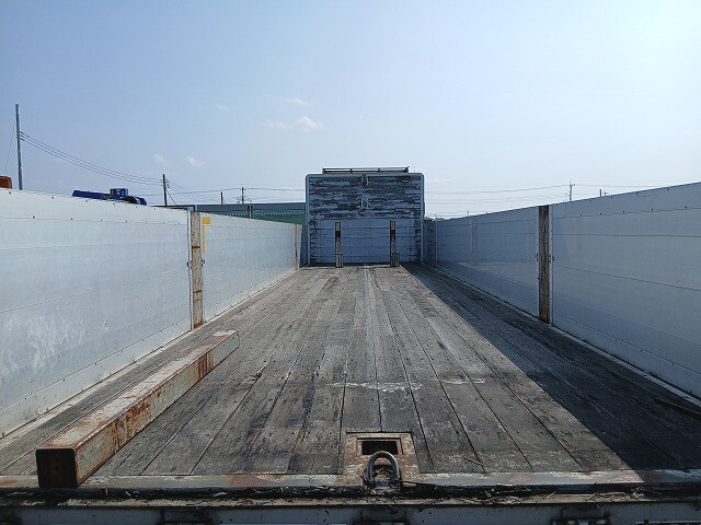 いすゞギガアルミブロック大型（10t）[写真06]