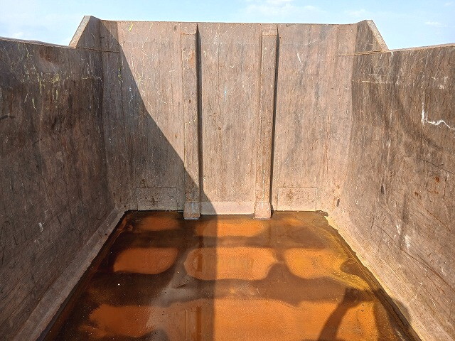 UDトラックスクオンその他の形状大型（10t）[写真10]