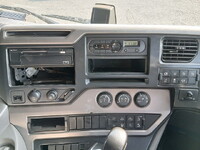 UDトラックスクオンその他の形状大型（10t）[写真18]