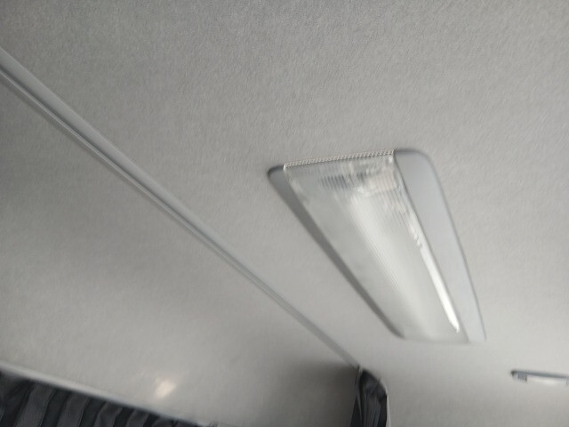 UDトラックスクオンその他の形状大型（10t）[写真23]