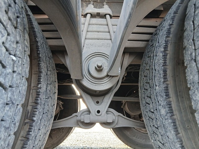 UDトラックスクオンその他の形状大型（10t）[写真35]