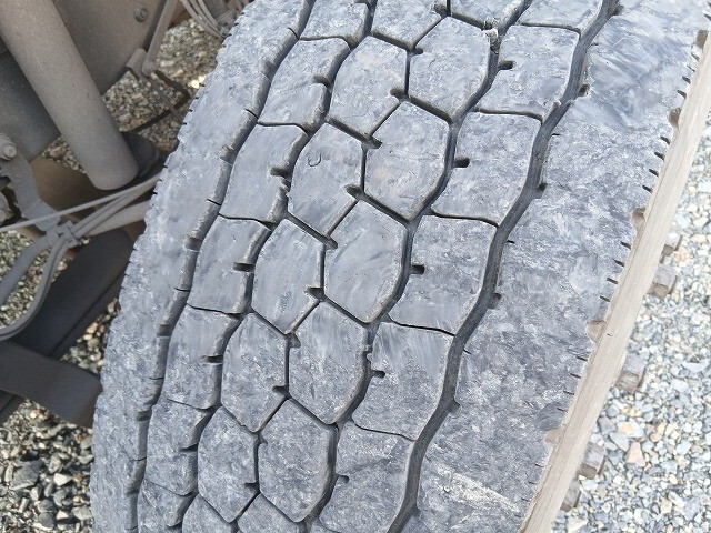 UDトラックスクオンその他の形状大型（10t）[写真39]