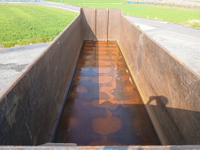 UDトラックスクオンその他の形状大型（10t）[写真09]