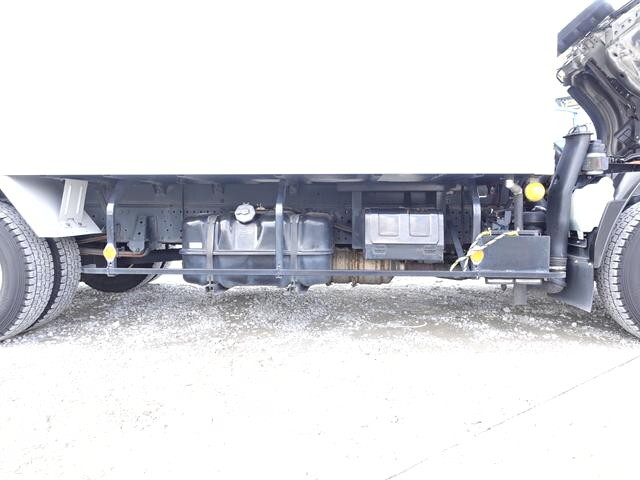 いすゞエルフ冷凍車（冷蔵車）小型（2t・3t）[写真21]