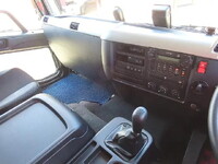 三菱ふそうファイターアルミウイング中型（4t）[写真12]