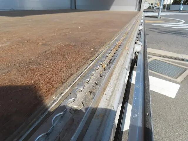 三菱ふそうファイターアルミウイング中型（4t）[写真25]