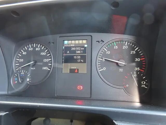 三菱ふそうファイターアルミウイング中型（4t）[写真09]