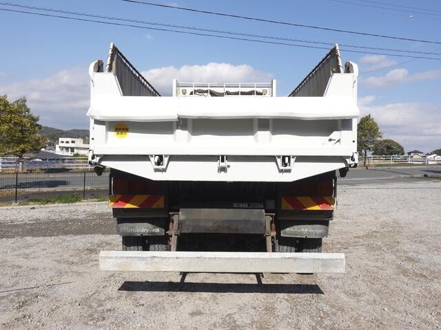 三菱ふそうスーパーグレートダンプ大型（10t）[写真02]