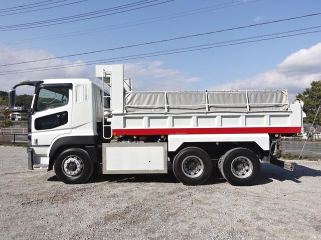 三菱ふそうスーパーグレートダンプ大型（10t）[写真09]