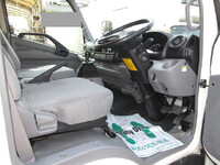 日野デュトロアルミバン小型（2t・3t）[写真13]