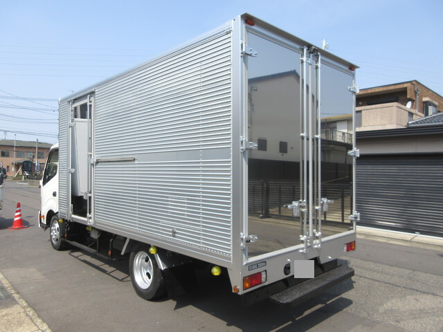 日野デュトロアルミバン小型（2t・3t）[写真02]