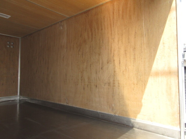 日野デュトロアルミバン小型（2t・3t）[写真09]