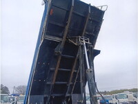 三菱ふそうスーパーグレートダンプ大型（10t）[写真11]