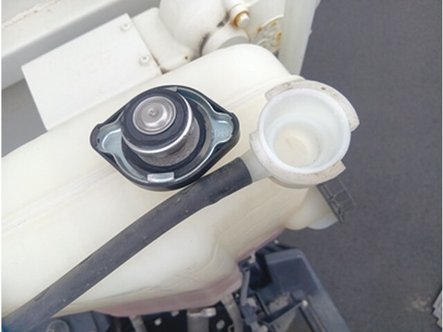 三菱ふそうスーパーグレートダンプ大型（10t）[写真23]