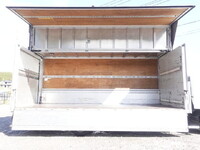 いすゞフォワードアルミウイング中型（4t）[写真11]