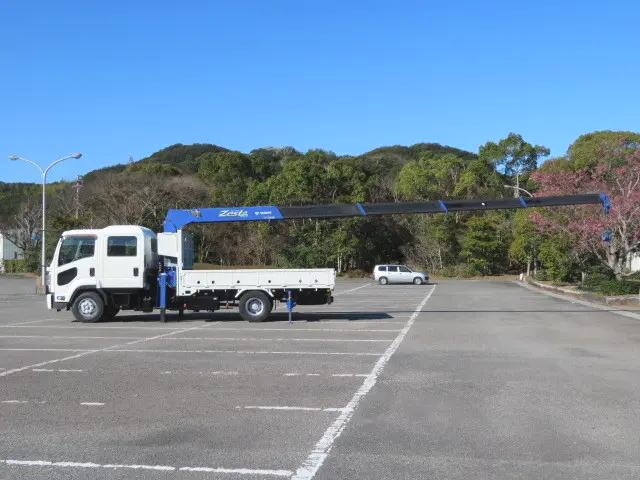 いすゞフォワードクレーン5段中型（4t）[写真08]