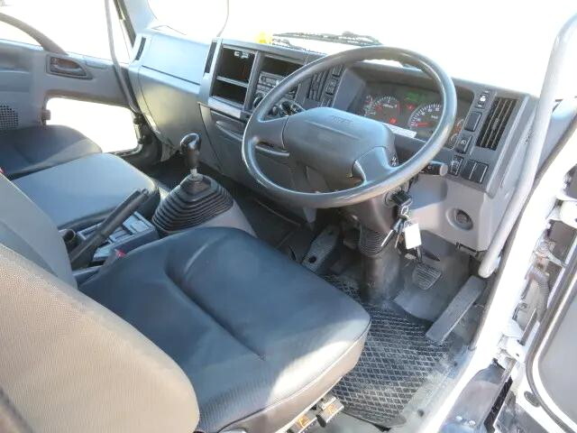 いすゞフォワードクレーン5段中型（4t）[写真09]