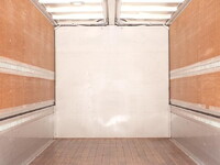 いすゞフォワードアルミウイング中型（4t）[写真13]