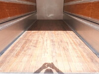 いすゞフォワードアルミウイング中型（4t）[写真14]