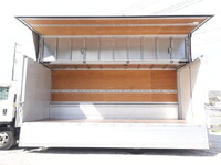 いすゞフォワードアルミウイング中型（4t）[写真10]