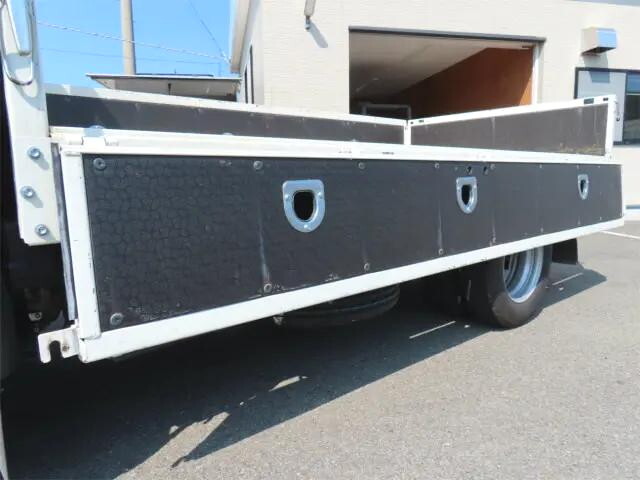 日野デュトロ平ボディ小型（2t・3t）[写真26]