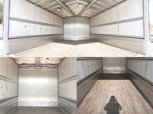 三菱ふそうファイターアルミウイング中型（4t）[写真13]