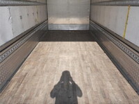 三菱ふそうファイターアルミウイング中型（4t）[写真15]