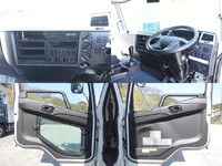 三菱ふそうファイターアルミウイング中型（4t）[写真24]