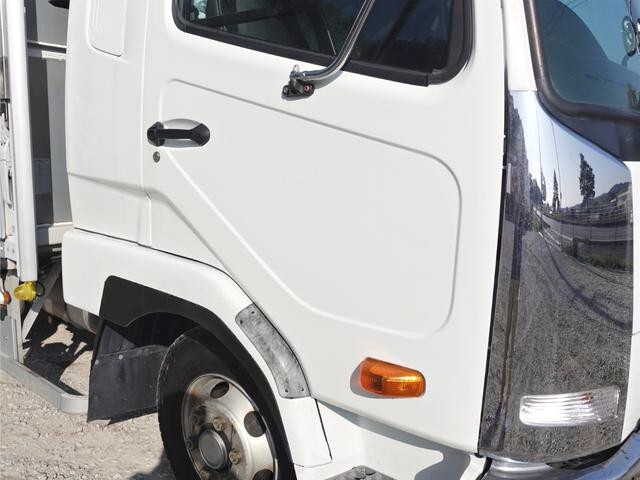 三菱ふそうファイターアルミウイング中型（4t）[写真04]