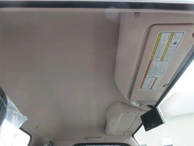 三菱ふそうキャンタータンク車（タンクローリー）小型（2t・3t）[写真19]