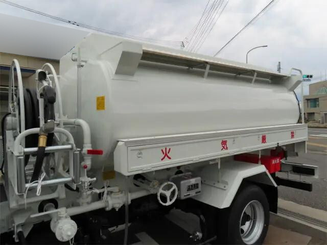 三菱ふそうキャンタータンク車（タンクローリー）小型（2t・3t）[写真23]