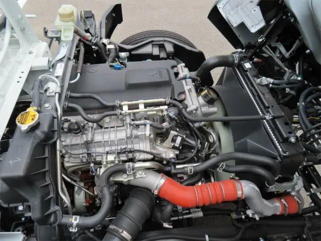 三菱ふそうキャンタータンク車（タンクローリー）小型（2t・3t）[写真34]